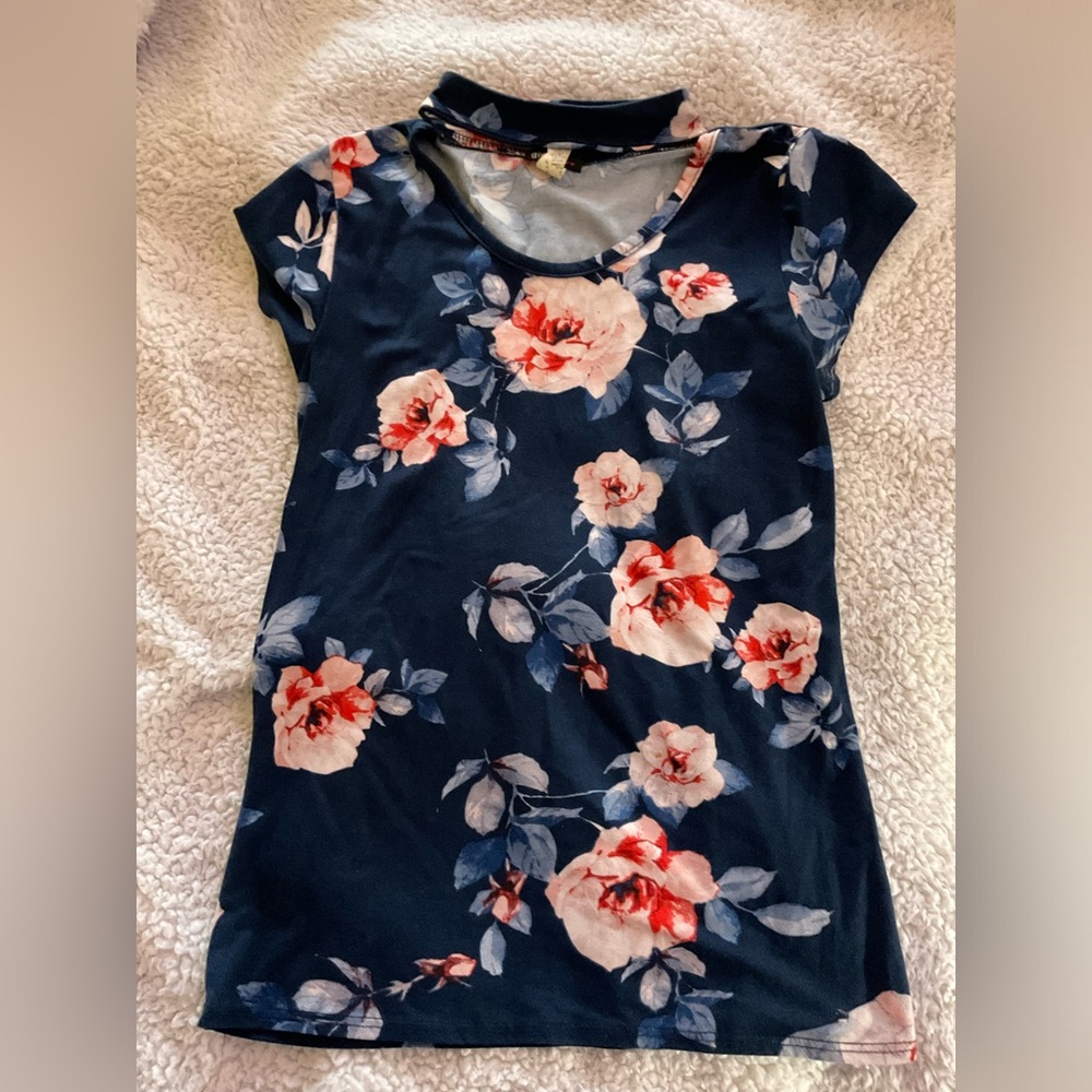 Floral top
